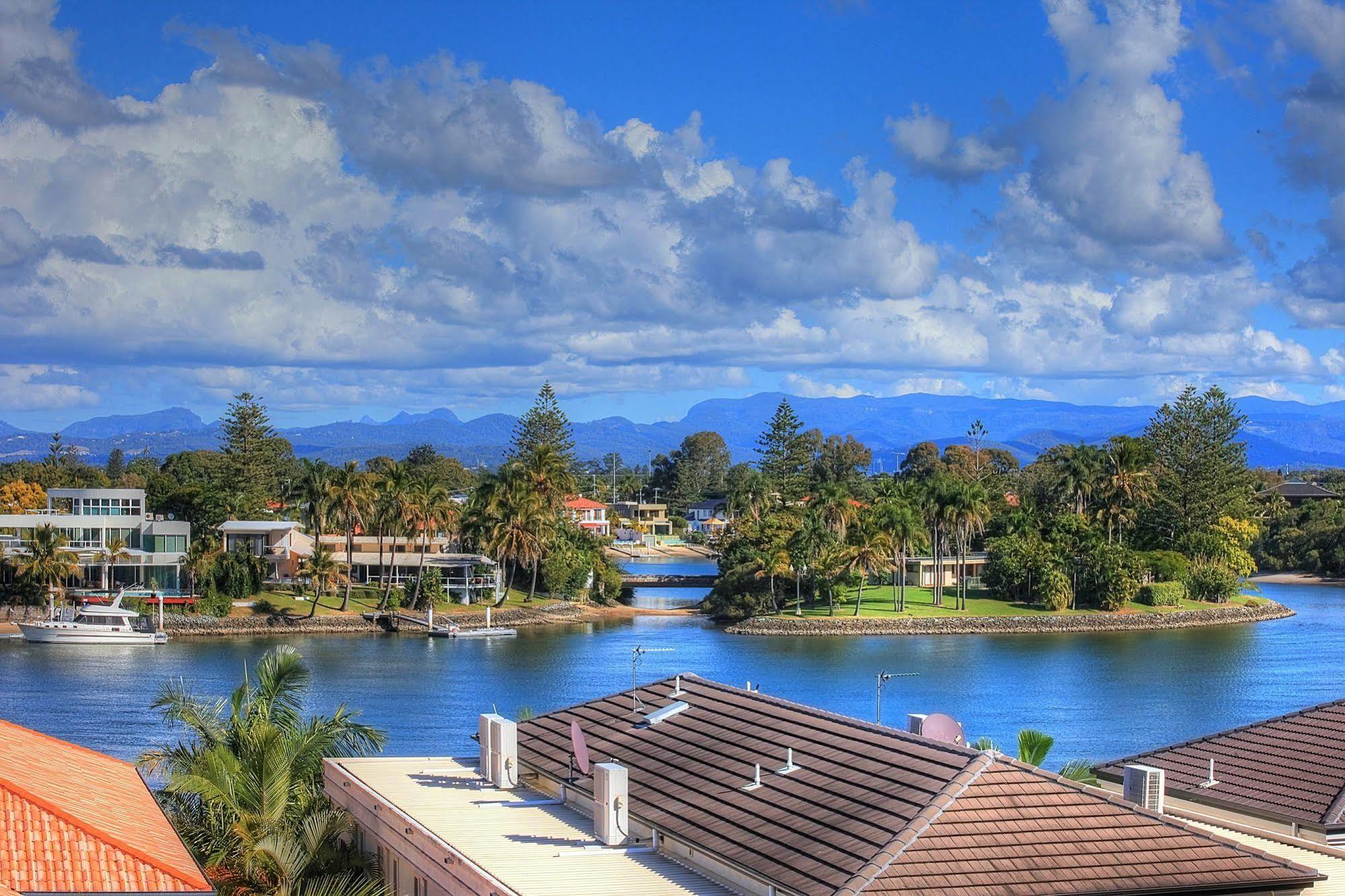 Sunset Island Resort Gold Coast Exterior foto